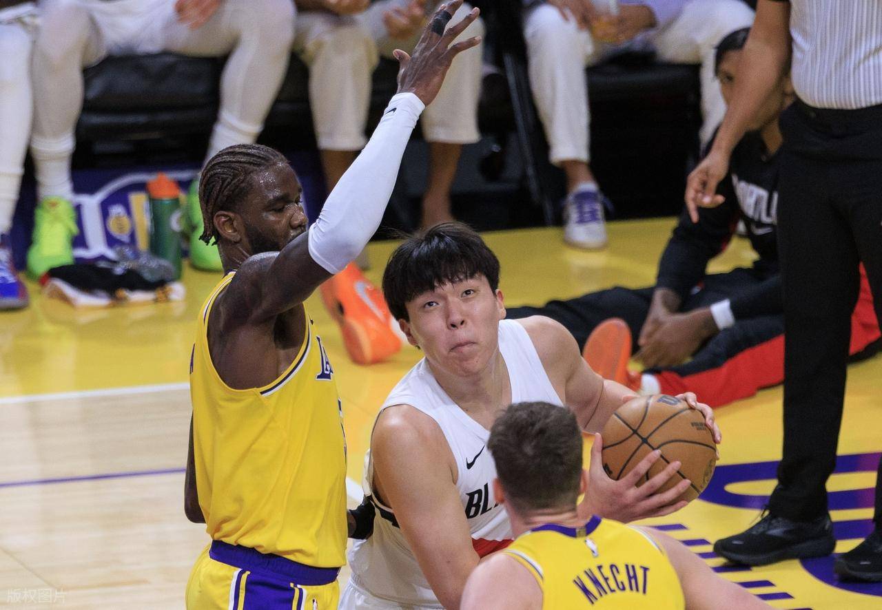 赛地聚焦:NBA季后赛赛前热度飙升,布莱顿再遭质疑,质疑声仍在,球队文化再被提及 赛地聚焦:NBA季后赛赛前热度飙升,布莱顿再遭质疑,质疑声仍在,球队文化再被提及