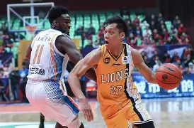 广厦男篮训练开放日；转会期止住颓势引欢呼；欧超杯在即；临场指挥获称赞